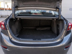 Седан Mazda 3 2018 года, 1549000 рублей, Саратов