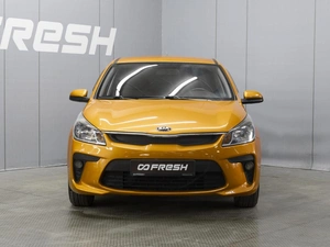 Седан Kia Rio 2018 года, 1390000 рублей, Омск