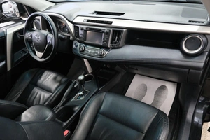 Внедорожник Toyota RAV4 2012 года, 1649000 рублей, Омск