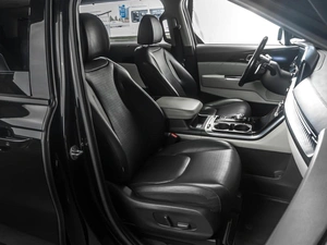 Минивэн Kia Carnival 2022 года, 4999000 рублей, Тюмень