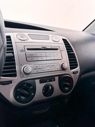 Хетчбэк Hyundai i20 2010 года, 579000 рублей, Орёл