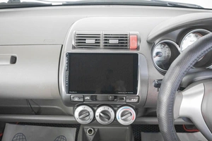 Хетчбэк Honda Fit 2006 года, 549000 рублей, Кемерово