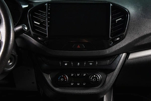 Седан ВАЗ (LADA) Vesta 2021 года, 799000 рублей, Сургут