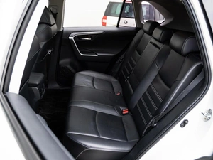 Внедорожник Toyota RAV4 2019 года, 3099000 рублей, Краснодар