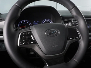 Седан Hyundai Solaris 2021 года, 1559000 рублей, Красный Пахарь