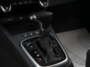 Хетчбэк Kia Rio X 2021 года, 1800000 рублей, Омск