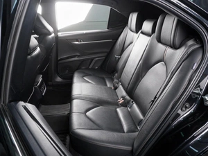 Седан Toyota Camry 2023 года, 3849000 рублей, Красный Пахарь