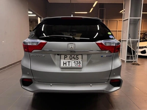 Универсал Honda Shuttle 2018 года, 1397000 рублей, Красноярск