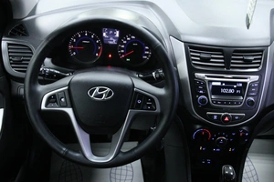 Хетчбэк Hyundai Solaris 2014 года, 998000 рублей, Солонцы