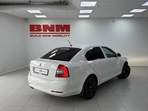 Лифтбек Skoda Octavia 2013 года, 990000 рублей, Смоленск