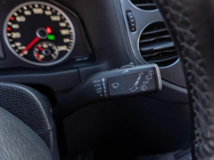 Внедорожник Volkswagen Tiguan 2013 года, 1879000 рублей, Саратов