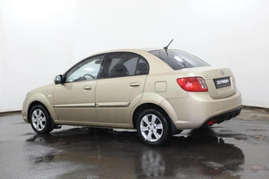 Седан Kia Rio 2010 года, 649000 рублей, Орёл