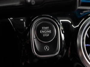 Седан Mercedes-benz CLA-класс 2021 года, 2555000 рублей, Тюмень