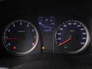 Седан Hyundai Solaris 2015 года, 1099000 рублей, Красный Пахарь