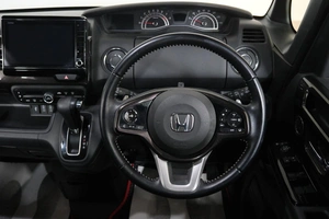 Хетчбэк Honda N-BOX 2017 года, 899000 рублей, Омск