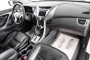 Седан Hyundai Avante 2011 года, 949000 рублей, Красноярск