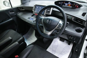 Минивэн Honda Freed 2016 года, 1258000 рублей, Солонцы