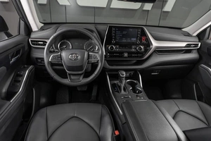 Внедорожник Toyota Highlander 2022 года, 7480000 рублей, Тюмень