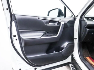 Внедорожник Toyota Wildlander 2020 года, 3350000 рублей, Красноярск