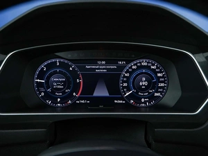 Внедорожник Volkswagen Tiguan 2018 года, 2649444 рублей, Москва
