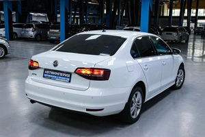 Седан Volkswagen Jetta 2016 года, 1098000 рублей, Солонцы