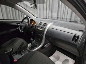 Седан Toyota Corolla 2008 года, 699000 рублей, Красноярск