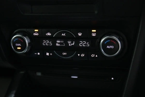 Хетчбэк Mazda Axela 2016 года, 1023000 рублей, Солонцы