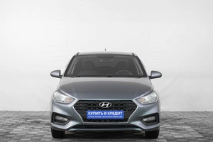 Седан Hyundai Solaris 2017 года, 999000 рублей, Кемерово