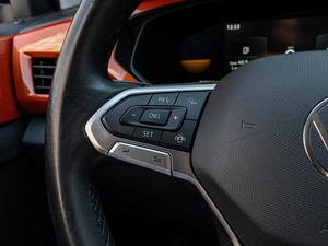 Внедорожник Volkswagen Taos 2021 года, 2340000 рублей, Краснодар