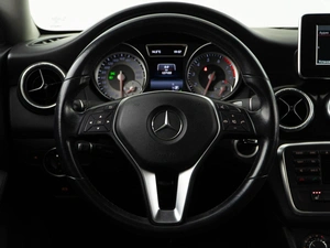 Седан Mercedes-benz CLA-класс 2013 года, 1398999 рублей, Москва