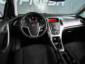 Хетчбэк Opel Astra 2011 года, 539000 рублей, Ростов-на-Дону