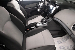 Седан Chevrolet Cruze 2012 года, 899000 рублей, Оренбург