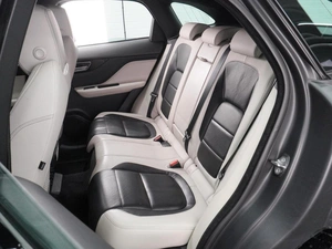 Внедорожник Jaguar F-Pace 2018 года, 4239000 рублей, Воронеж