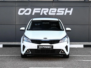 Седан Kia Rio 2020 года, 1679000 рублей, Кирилловка