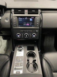 Внедорожник Land Rover Discovery 2017 года, 3900000 рублей, Красноярск