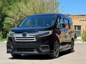 Минивэн Honda Stepwgn Spada 2020 года, 2419000 рублей, Красноярск