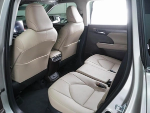 Внедорожник Toyota Highlander 2025 года, 6049000 рублей, Воронеж