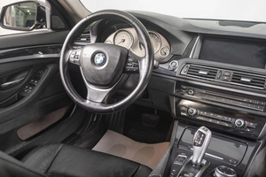 Седан BMW 5 серия 2011 года, 1899000 рублей, Томск