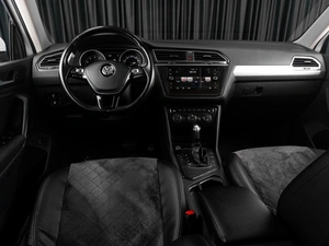 Внедорожник Volkswagen Tiguan 2020 года, 2339000 рублей, Тюмень