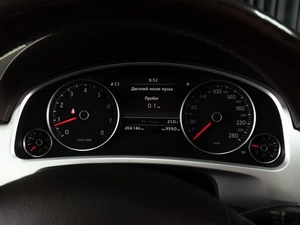Внедорожник Volkswagen Touareg 2016 года, 3279000 рублей, Тюмень
