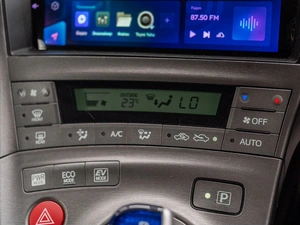 Лифтбек Toyota Prius 2012 года, 1150000 рублей, Красноярск