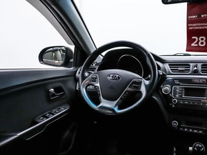 Седан Kia Rio 2016 года, 1070000 рублей, Красноярск