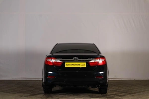 Седан Toyota Camry 2012 года, 1769000 рублей, Тюмень