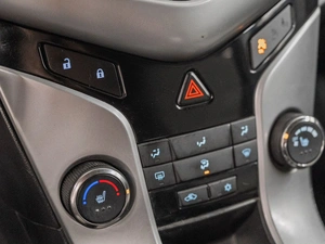 Хетчбэк Chevrolet Cruze 2012 года, 680000 рублей, Красноярск