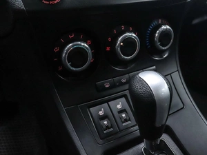 Хетчбэк Mazda 3 2011 года, 930000 рублей, Красноярск