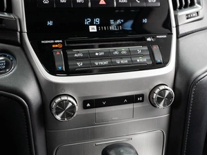 Внедорожник Toyota Land Cruiser 2016 года, 6500000 рублей, Тюмень