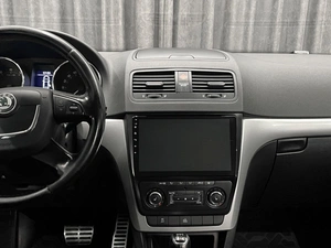 Внедорожник Skoda Yeti 2013 года, 950000 рублей, Красноярск