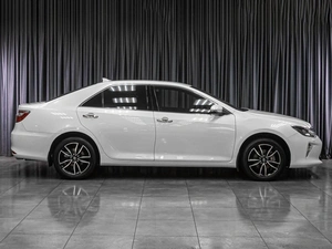 Седан Toyota Camry 2018 года, 2568000 рублей, Тюмень