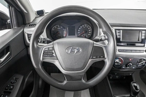 Седан Hyundai Solaris 2019 года, 1149000 рублей, Барнаул