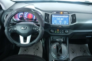 Внедорожник Kia Sportage 2013 года, 1499000 рублей, Омск